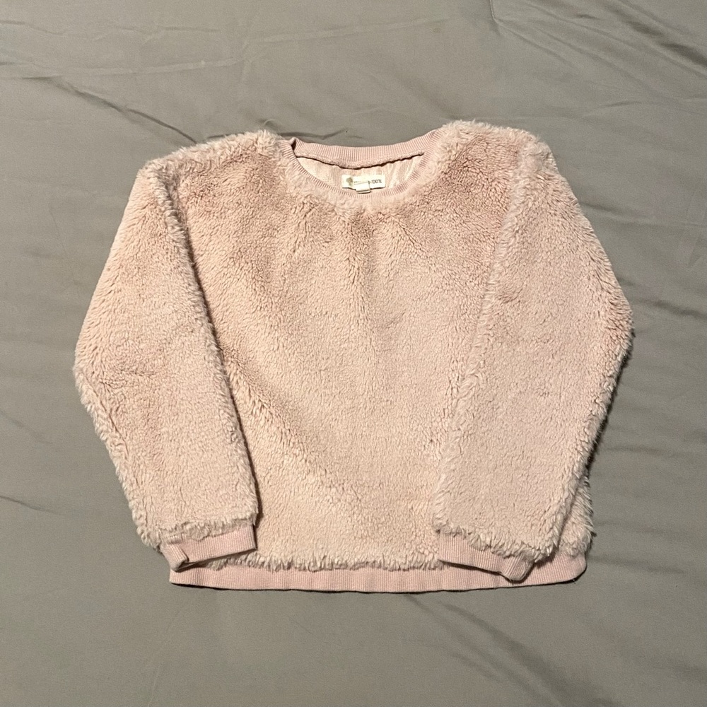 TUCKER AND TATE FLUFFY SWEATER